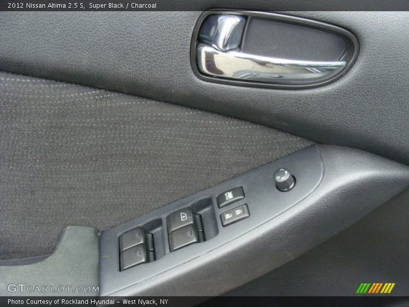 Super Black / Charcoal 2012 Nissan Altima 2.5 S
