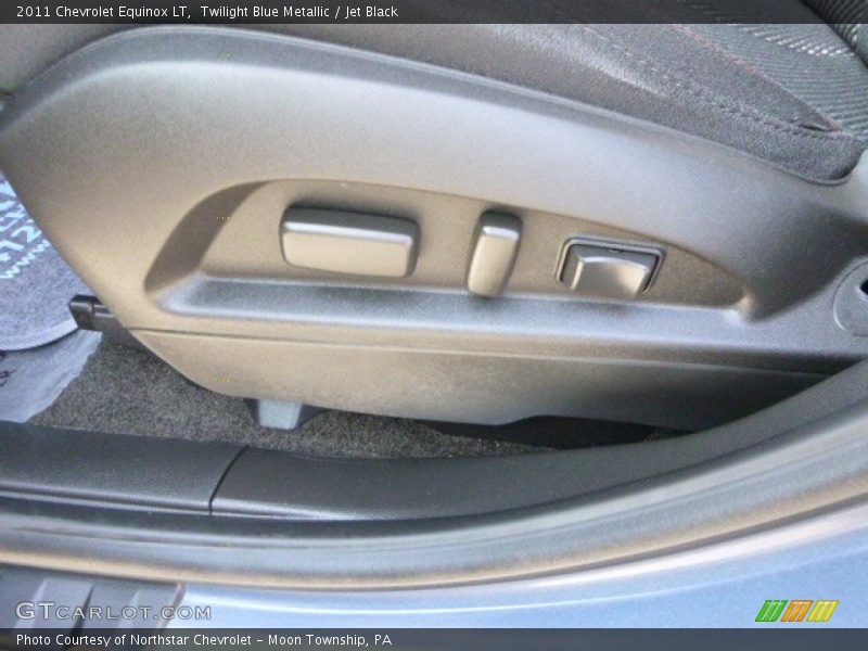 Twilight Blue Metallic / Jet Black 2011 Chevrolet Equinox LT