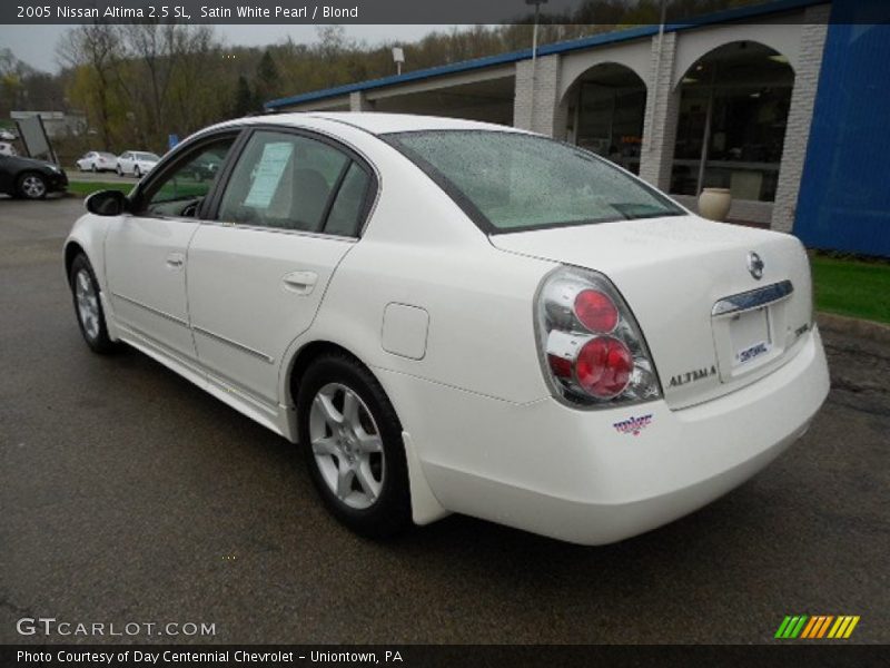 Satin White Pearl / Blond 2005 Nissan Altima 2.5 SL