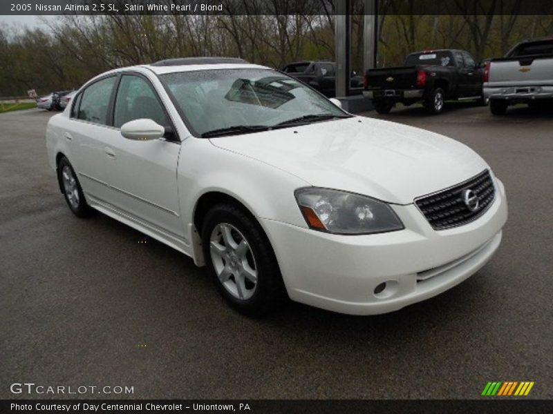 Satin White Pearl / Blond 2005 Nissan Altima 2.5 SL