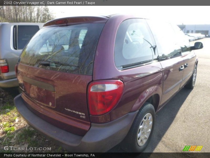 Dark Garnet Red Pearl / Taupe 2002 Chrysler Voyager eC