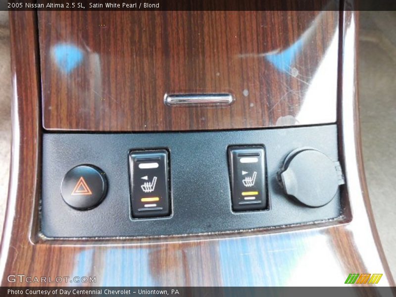 Satin White Pearl / Blond 2005 Nissan Altima 2.5 SL