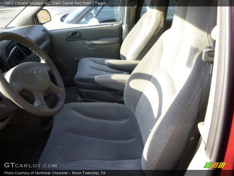 Dark Garnet Red Pearl / Taupe 2002 Chrysler Voyager eC