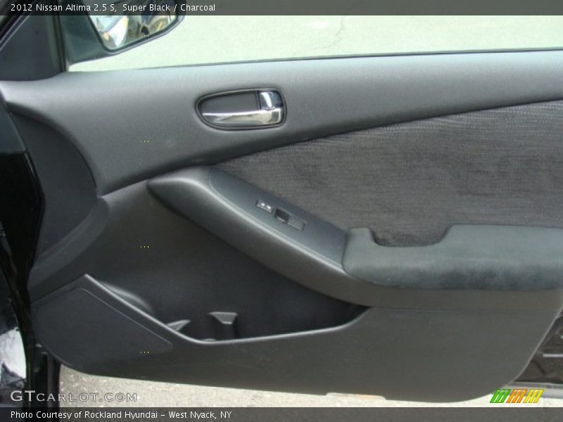 Super Black / Charcoal 2012 Nissan Altima 2.5 S