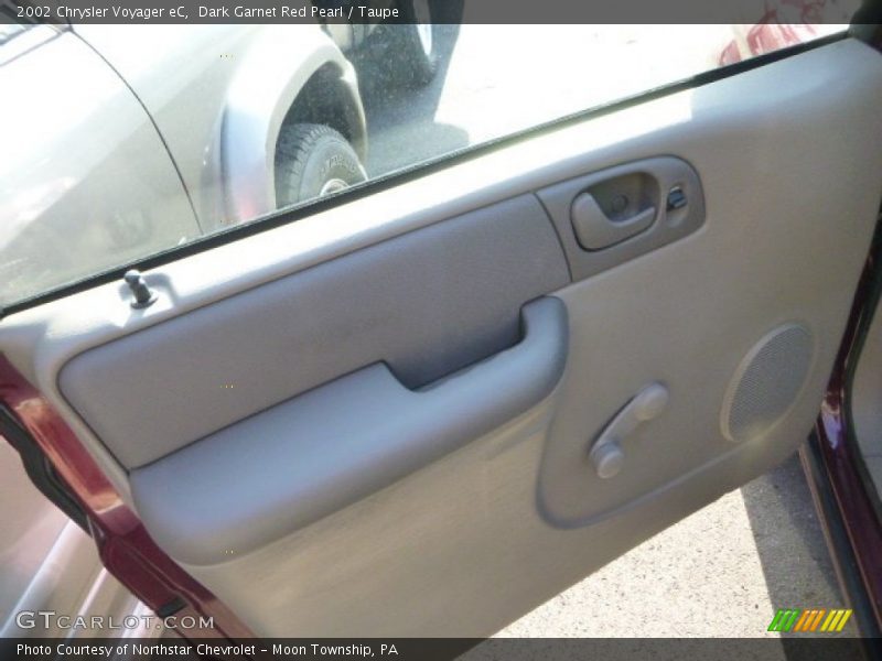 Dark Garnet Red Pearl / Taupe 2002 Chrysler Voyager eC