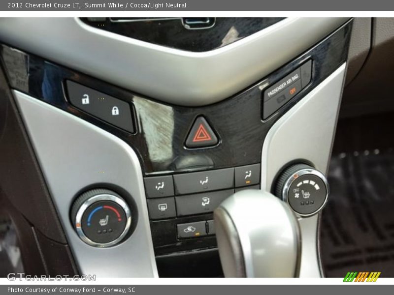 Summit White / Cocoa/Light Neutral 2012 Chevrolet Cruze LT