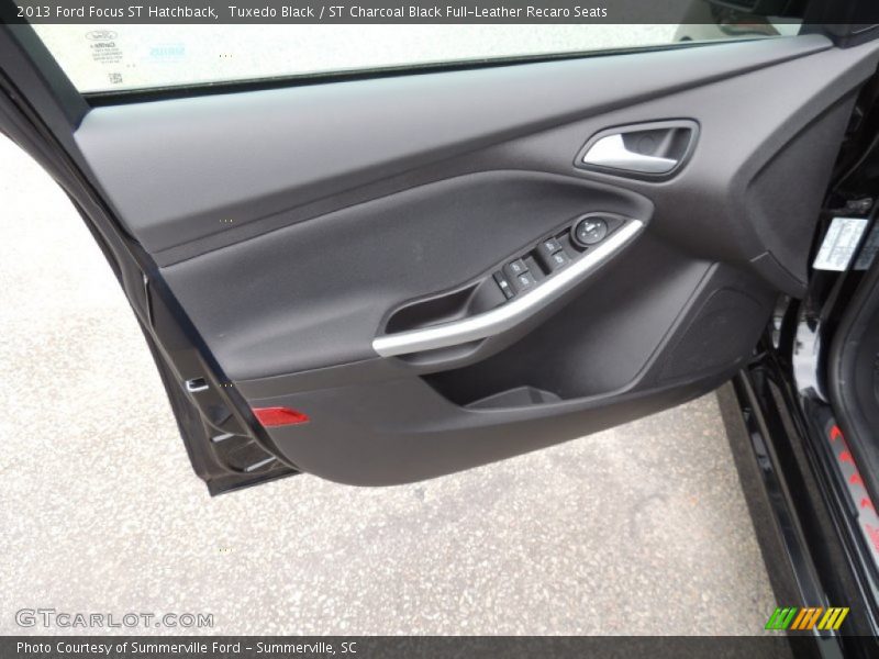 Door Panel of 2013 Focus ST Hatchback