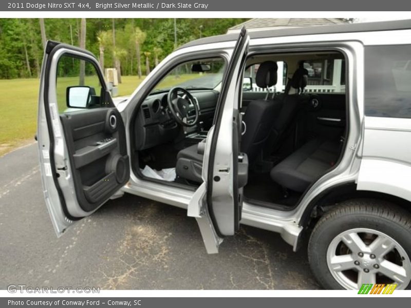 Bright Silver Metallic / Dark Slate Gray 2011 Dodge Nitro SXT 4x4