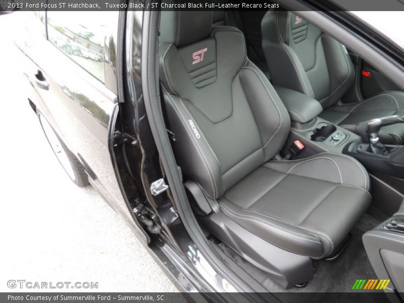 Tuxedo Black / ST Charcoal Black Full-Leather Recaro Seats 2013 Ford Focus ST Hatchback