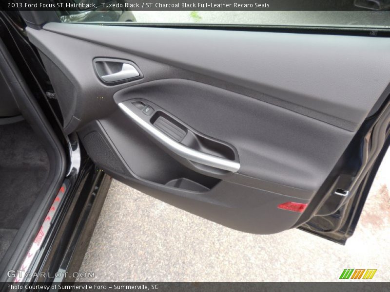 Door Panel of 2013 Focus ST Hatchback
