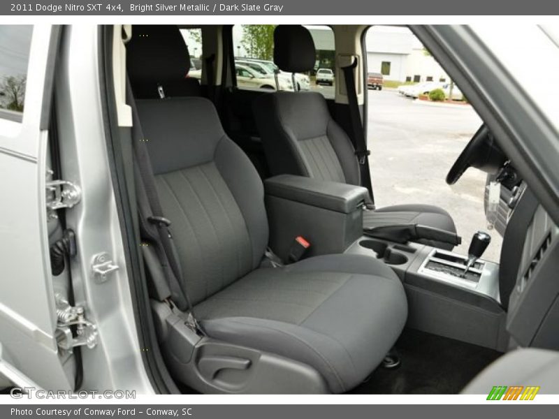 Bright Silver Metallic / Dark Slate Gray 2011 Dodge Nitro SXT 4x4