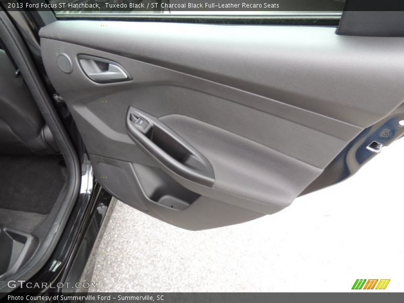 Door Panel of 2013 Focus ST Hatchback