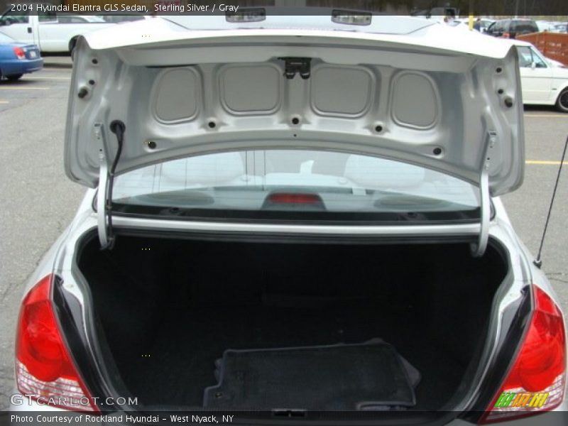 Sterling Silver / Gray 2004 Hyundai Elantra GLS Sedan