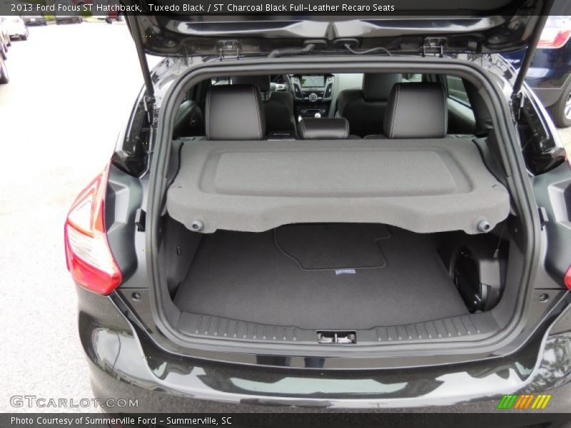  2013 Focus ST Hatchback Trunk