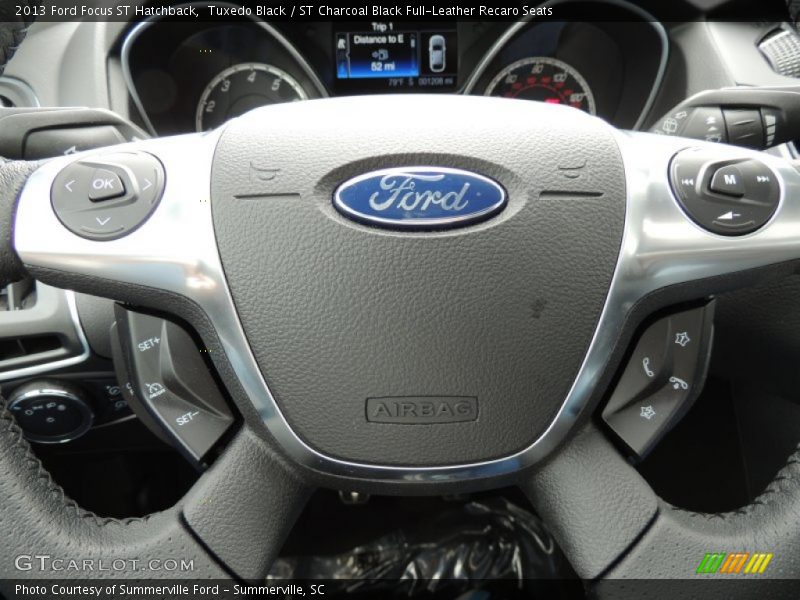 Controls of 2013 Focus ST Hatchback