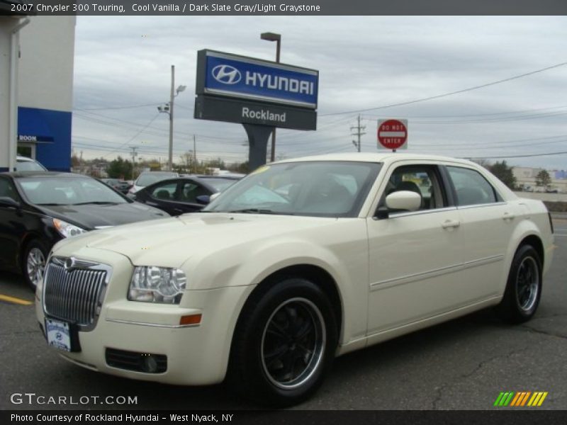 Cool Vanilla / Dark Slate Gray/Light Graystone 2007 Chrysler 300 Touring