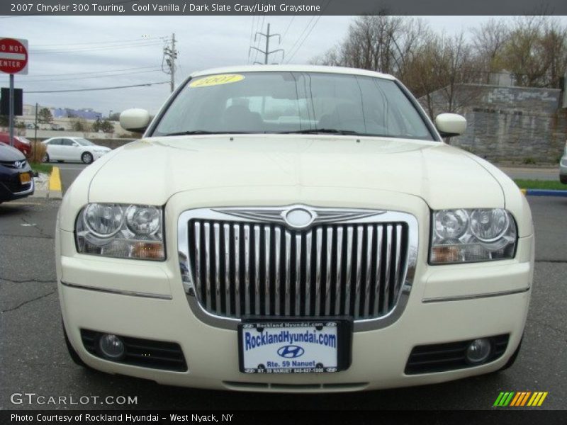 Cool Vanilla / Dark Slate Gray/Light Graystone 2007 Chrysler 300 Touring