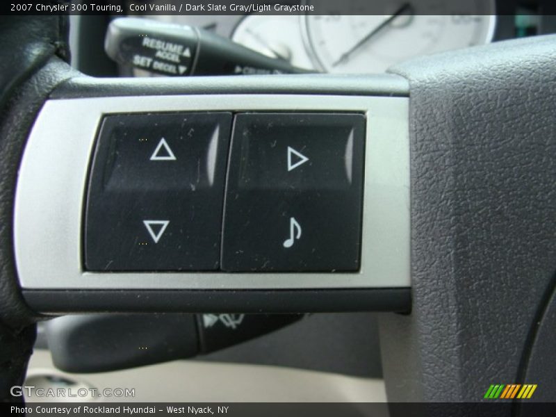 Cool Vanilla / Dark Slate Gray/Light Graystone 2007 Chrysler 300 Touring