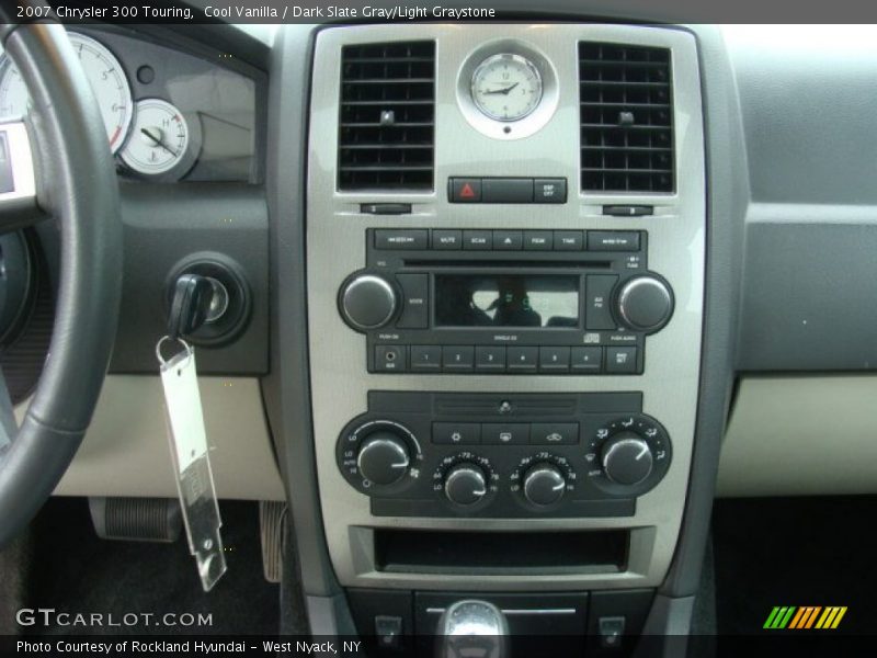 Cool Vanilla / Dark Slate Gray/Light Graystone 2007 Chrysler 300 Touring