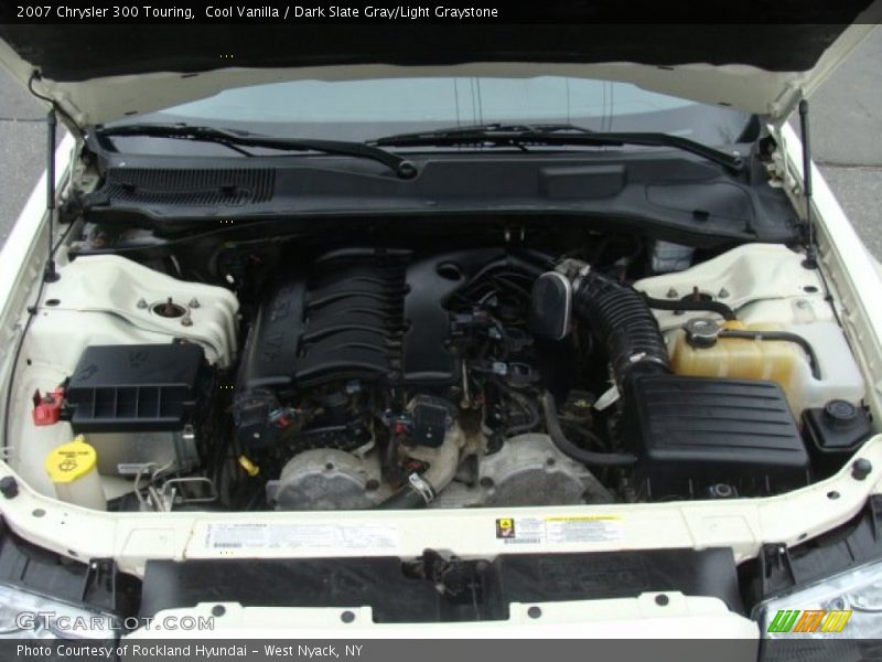 Cool Vanilla / Dark Slate Gray/Light Graystone 2007 Chrysler 300 Touring