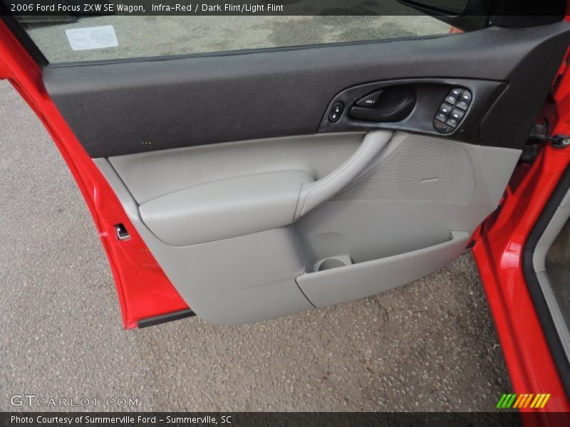 Door Panel of 2006 Focus ZXW SE Wagon
