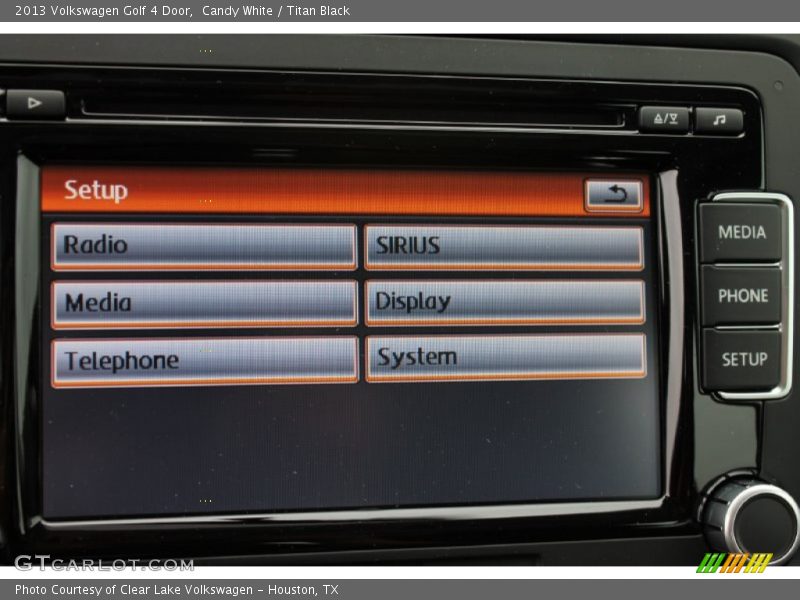 Candy White / Titan Black 2013 Volkswagen Golf 4 Door