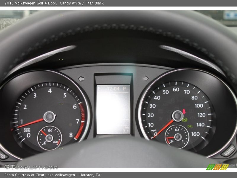 Candy White / Titan Black 2013 Volkswagen Golf 4 Door