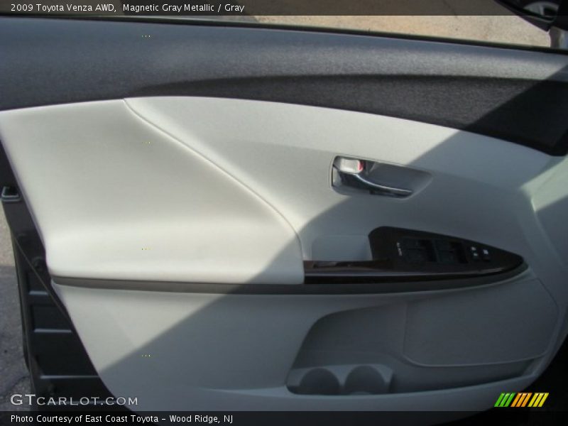 Magnetic Gray Metallic / Gray 2009 Toyota Venza AWD