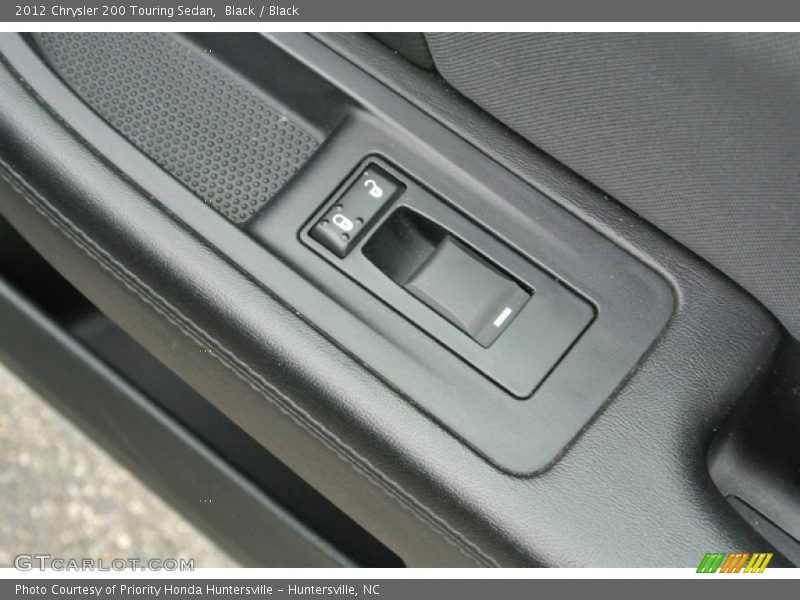 Black / Black 2012 Chrysler 200 Touring Sedan