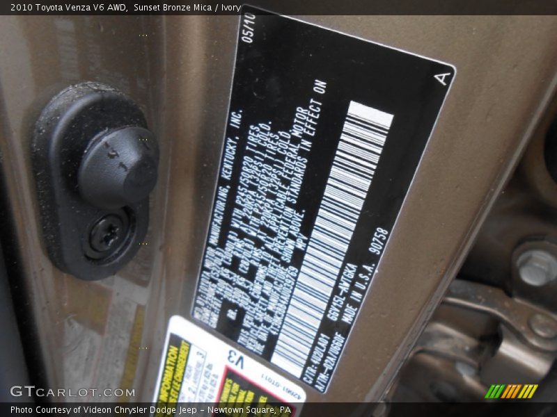 Sunset Bronze Mica / Ivory 2010 Toyota Venza V6 AWD