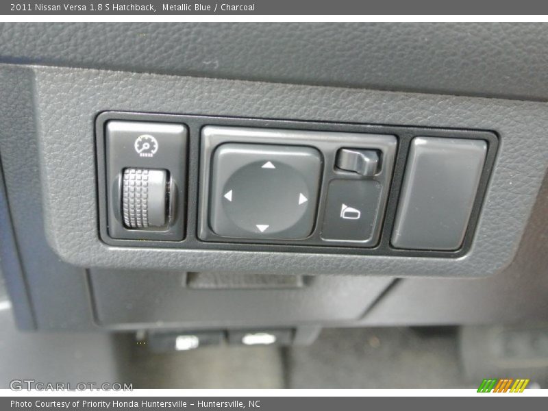 Metallic Blue / Charcoal 2011 Nissan Versa 1.8 S Hatchback