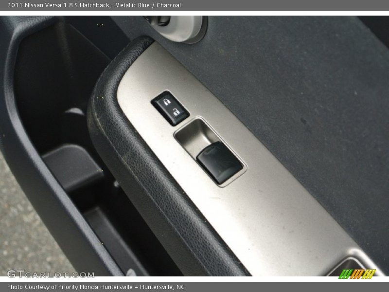 Metallic Blue / Charcoal 2011 Nissan Versa 1.8 S Hatchback