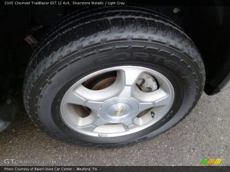 Silverstone Metallic / Light Gray 2005 Chevrolet TrailBlazer EXT LS 4x4