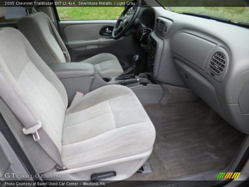 Silverstone Metallic / Light Gray 2005 Chevrolet TrailBlazer EXT LS 4x4