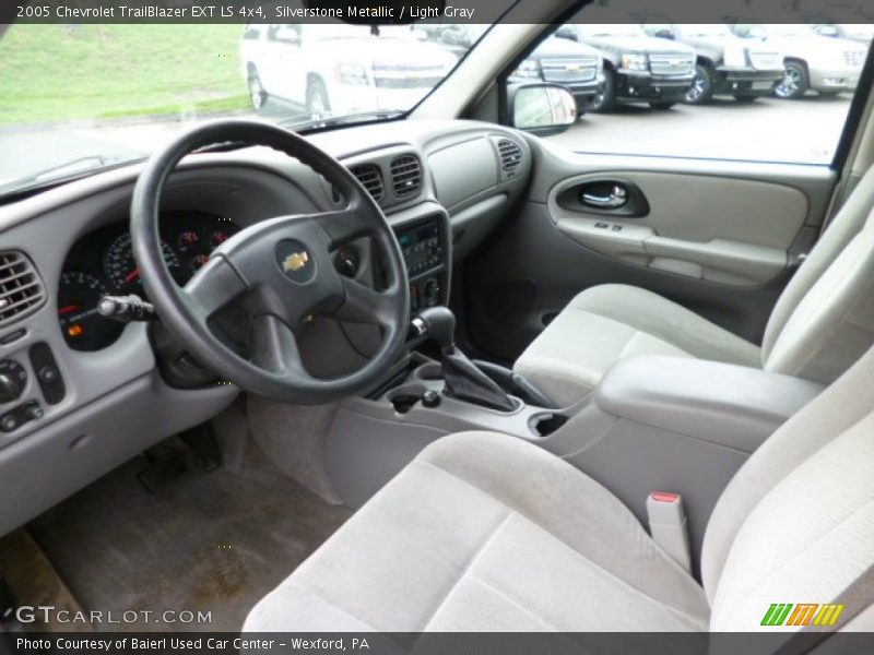 Silverstone Metallic / Light Gray 2005 Chevrolet TrailBlazer EXT LS 4x4