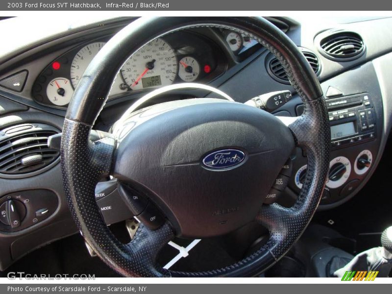 Infra-Red / Black/Red 2003 Ford Focus SVT Hatchback