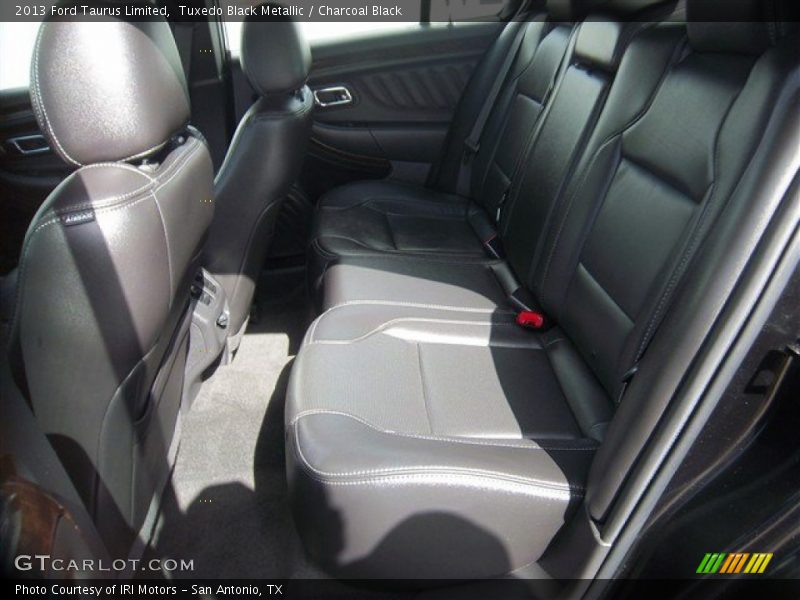 Tuxedo Black Metallic / Charcoal Black 2013 Ford Taurus Limited