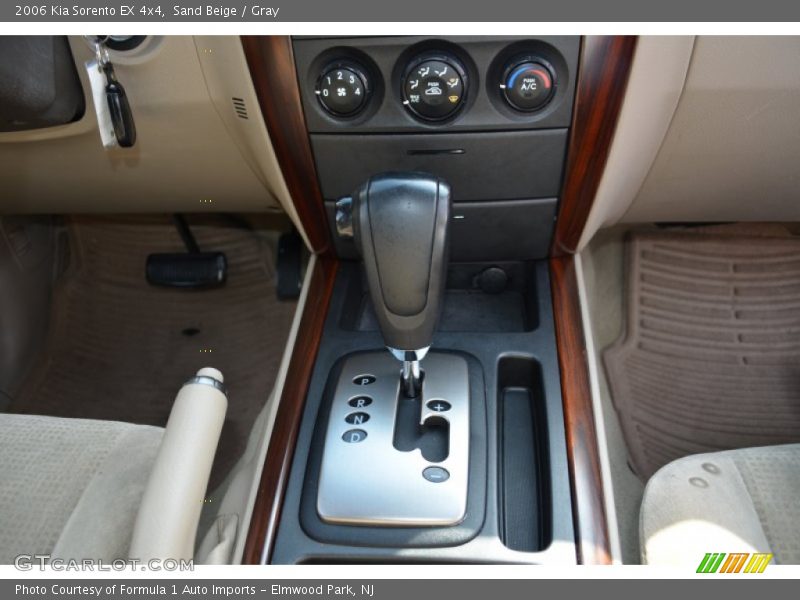 Sand Beige / Gray 2006 Kia Sorento EX 4x4