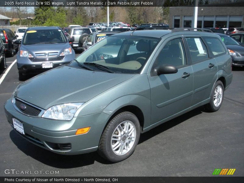Light Tundra Metallic / Dark Pebble/Light Pebble 2005 Ford Focus ZXW SES Wagon