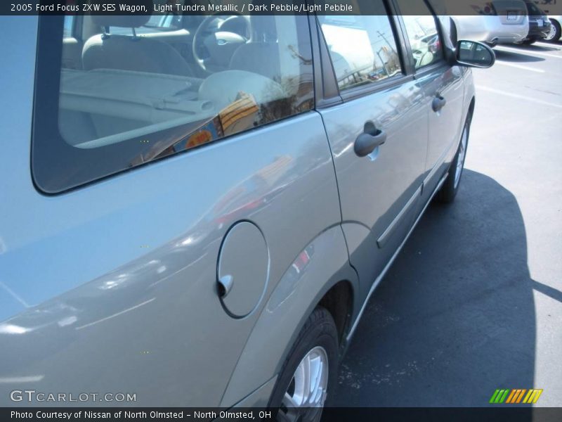 Light Tundra Metallic / Dark Pebble/Light Pebble 2005 Ford Focus ZXW SES Wagon