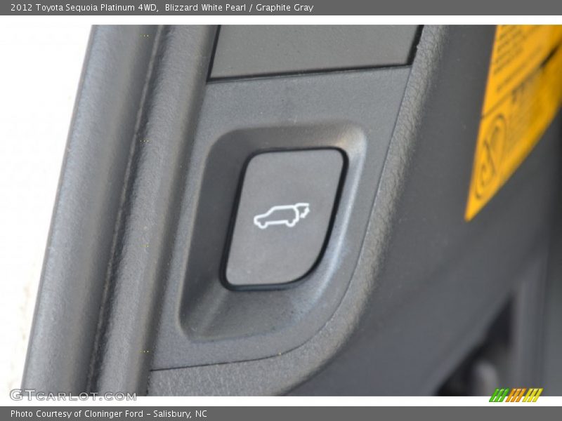 Blizzard White Pearl / Graphite Gray 2012 Toyota Sequoia Platinum 4WD