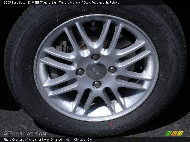 Light Tundra Metallic / Dark Pebble/Light Pebble 2005 Ford Focus ZXW SES Wagon