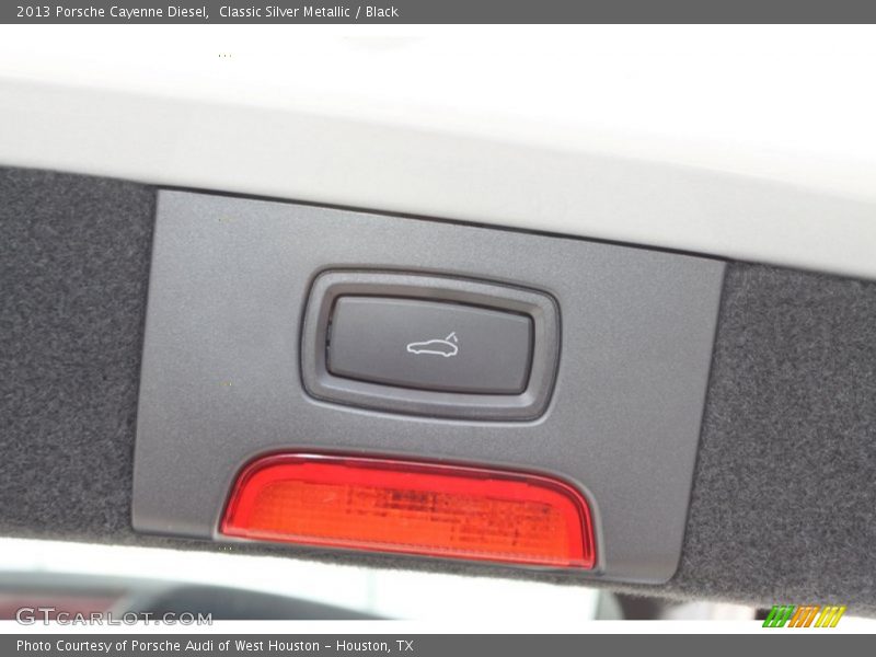 Classic Silver Metallic / Black 2013 Porsche Cayenne Diesel