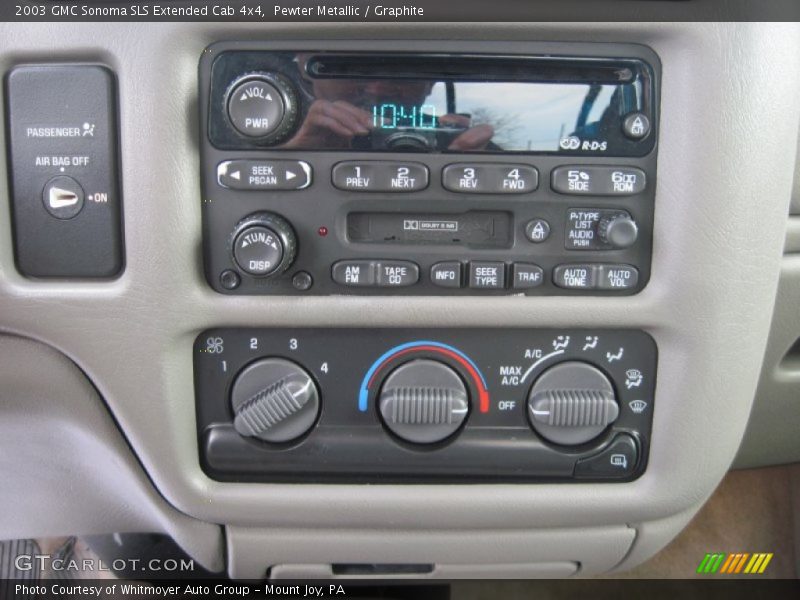 Controls of 2003 Sonoma SLS Extended Cab 4x4
