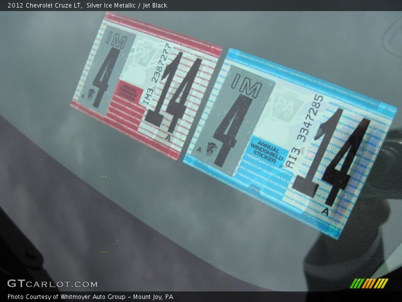 Silver Ice Metallic / Jet Black 2012 Chevrolet Cruze LT