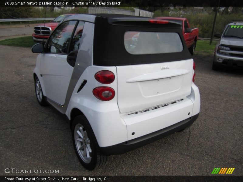Crystal White / Design Black 2009 Smart fortwo passion cabriolet