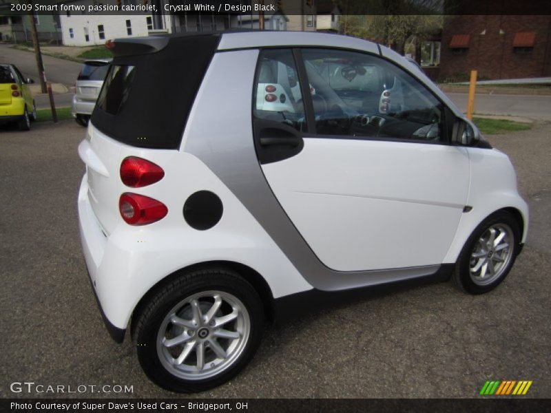 Crystal White / Design Black 2009 Smart fortwo passion cabriolet