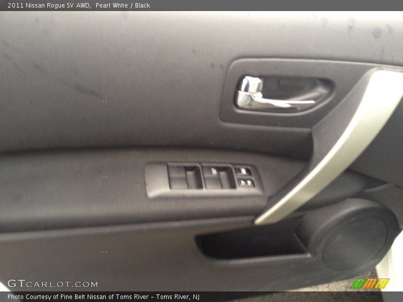 Pearl White / Black 2011 Nissan Rogue SV AWD
