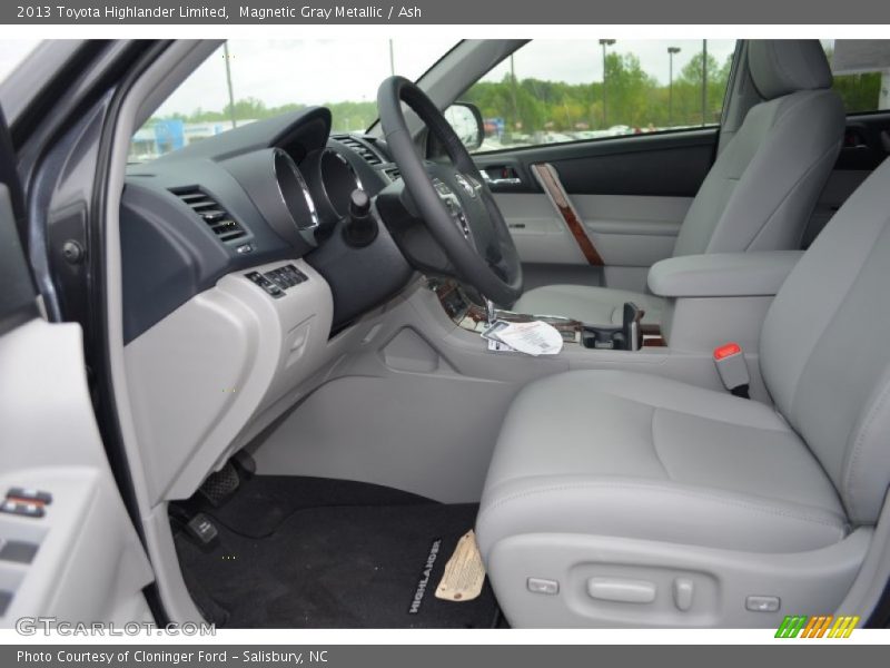 Magnetic Gray Metallic / Ash 2013 Toyota Highlander Limited