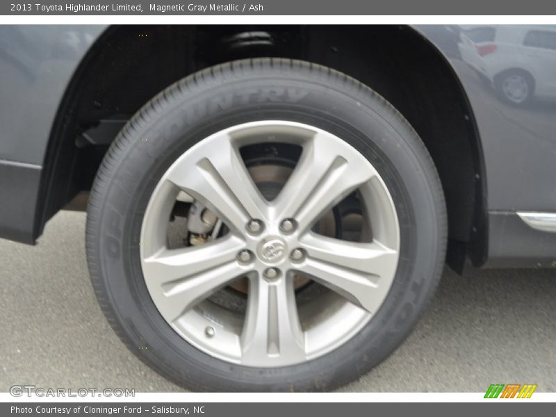 Magnetic Gray Metallic / Ash 2013 Toyota Highlander Limited